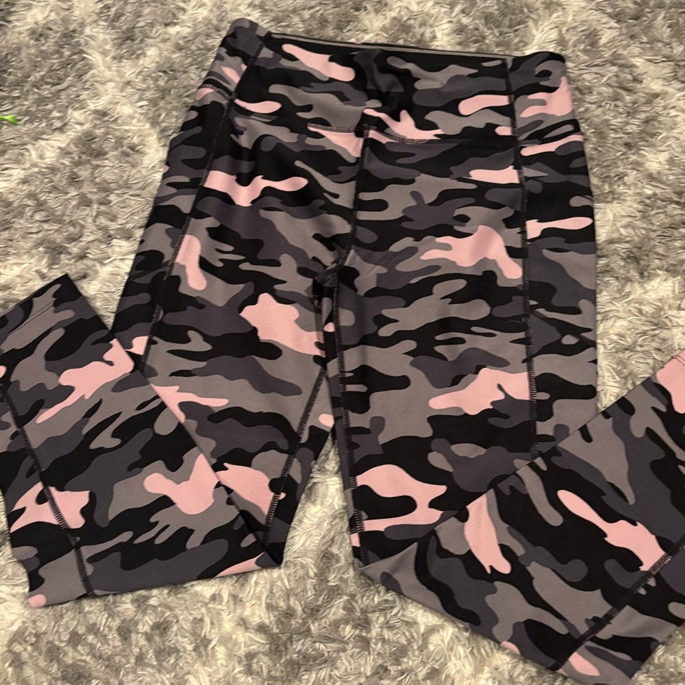 Women's Calvin Klein Performance Camouflage Leggings - Pink & Black -Size Large